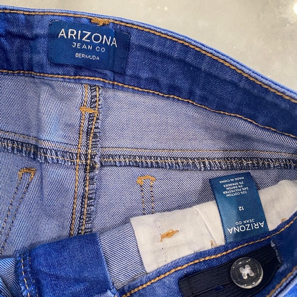 Qty-4, Girls Size 12 Bermuda Shorts Qty-2 Size 14 - Picture 13 of 15